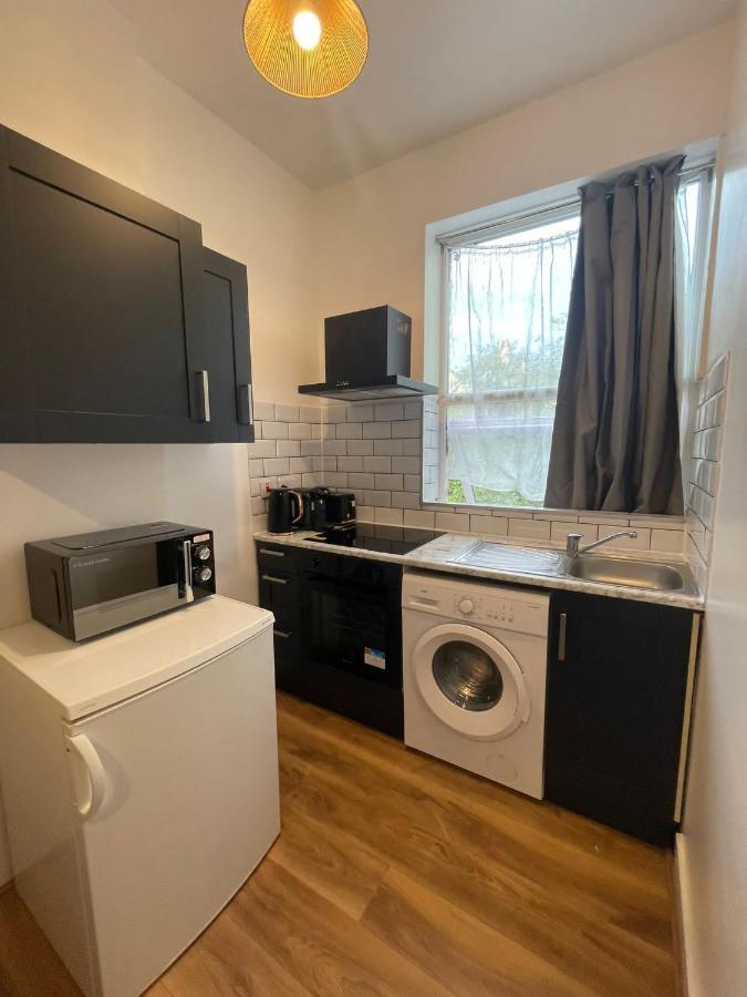 Wonderful Fully-Equipped Studio Near Central London 8 Exterior photo