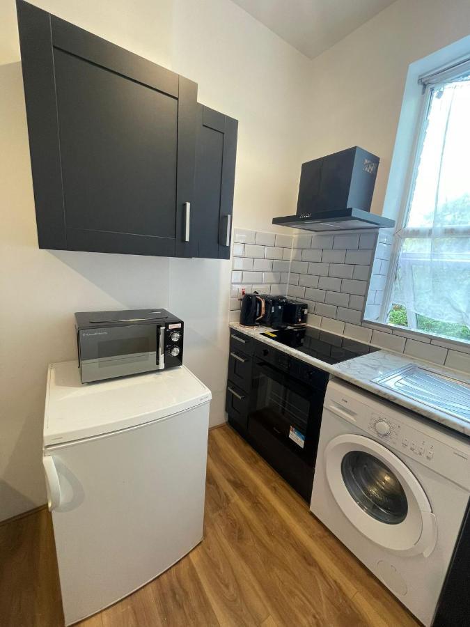 Wonderful Fully-Equipped Studio Near Central London 8 Exterior photo