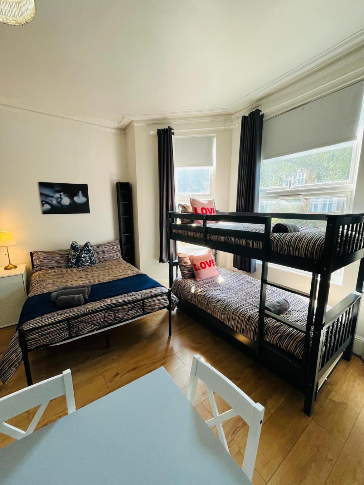 Wonderful Fully-Equipped Studio Near Central London 8 Exterior photo